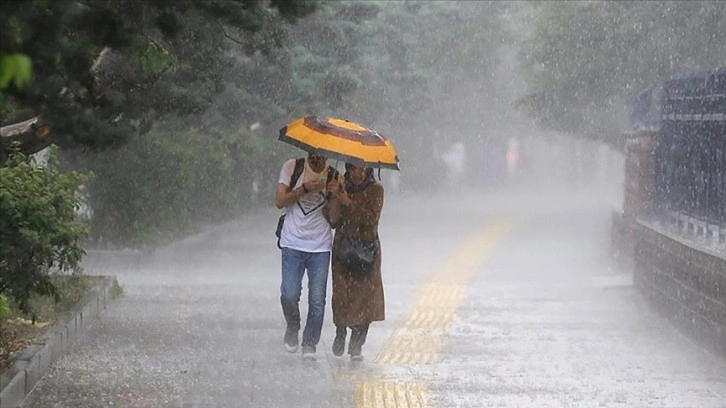 Marmara'nın kuzeydoğusu için kuvvetli gök gürültülü yağış uyarısı
