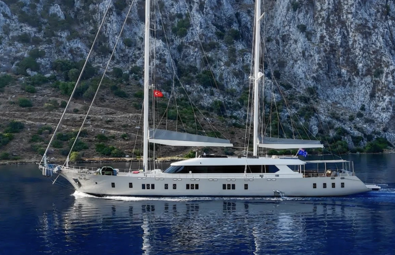 MAVİ YOLCULUKLA DENİZDE TATİL: GULET VE YAT KİRALAMA ALTERNATİFLERİNE İLGİ DEVAM EDİYOR