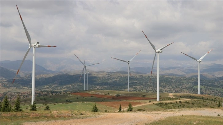 Mayısta elektriğin yüzde 63,4'ü yerli ve yenilenebilir kaynaklardan üretildi