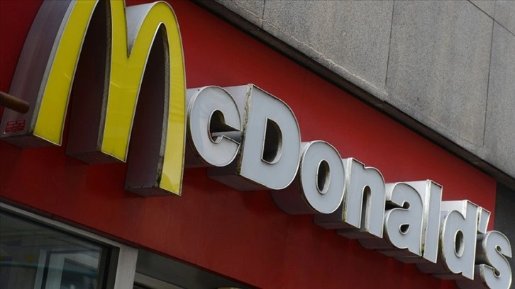 McDonald's Rusya'daki 850 restoranını geçici olarak kapatacak