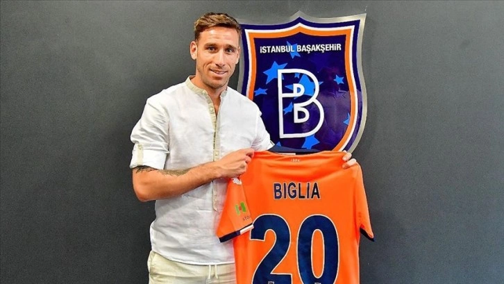 Medipol Başakşehir, Arjantinli futbolcu Lucas Biglia'yı kadrosuna kattı