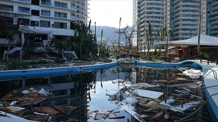 Meksika'da Otis Kasırgası nedeniyle hayatını kaybedenlerin sayısı 39'a yükseldi