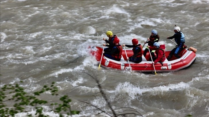 Melen Çayı'nda rafting sezonu açıldı