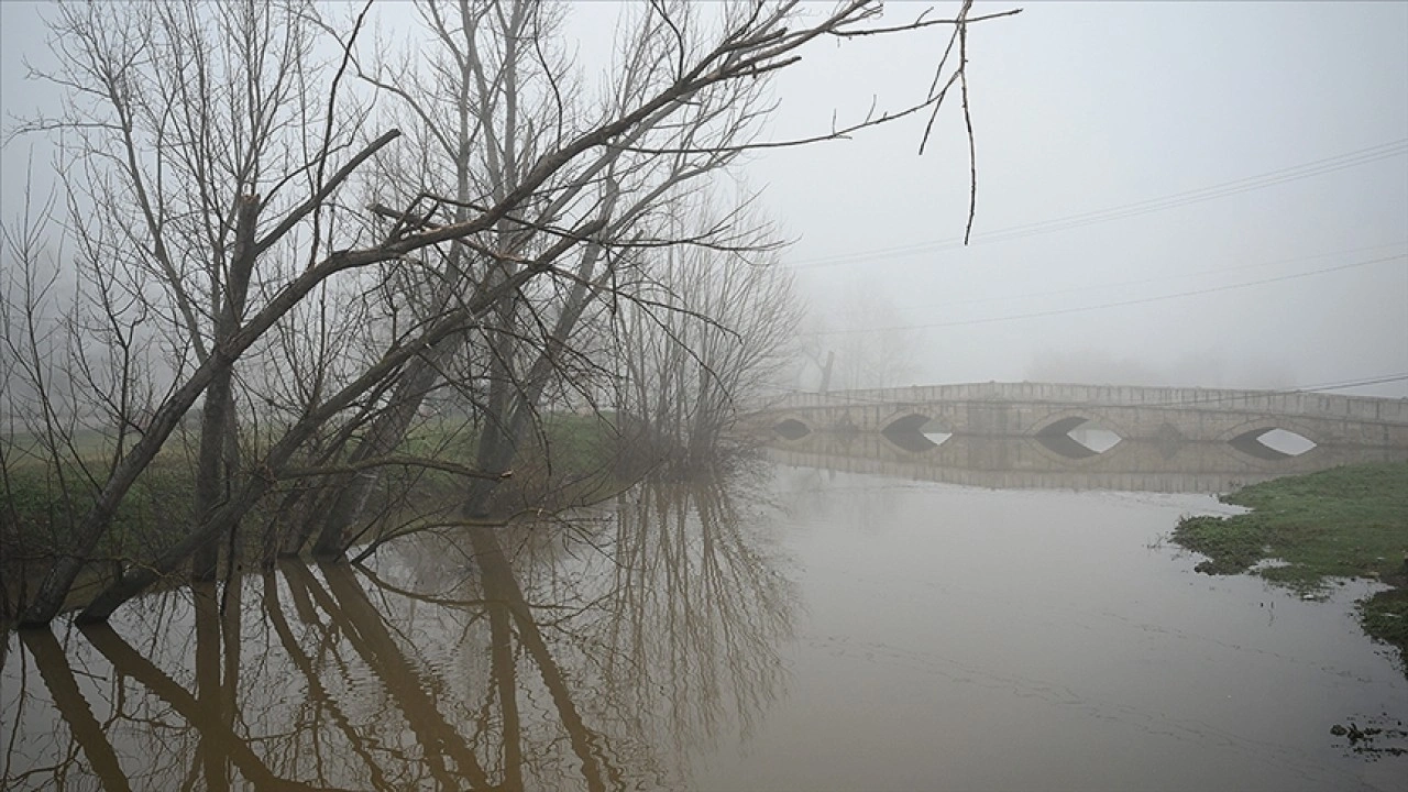 Meri&ccedil; Nehri'nin debisi d&uuml;şmeye başladı