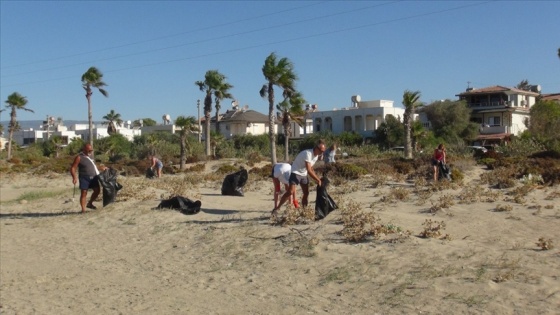 Mersin'de deniz kaplumbağalarının yaşama alanları temizlendi