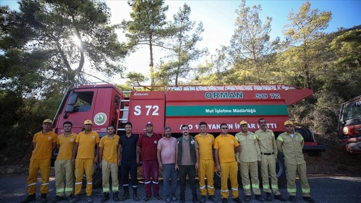 Mersin'deki orman yangınında görevli 