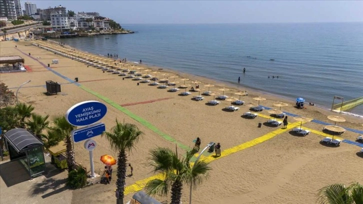 Mersin'in plajlarında turizm sezonu hazırlıkları tamamlandı