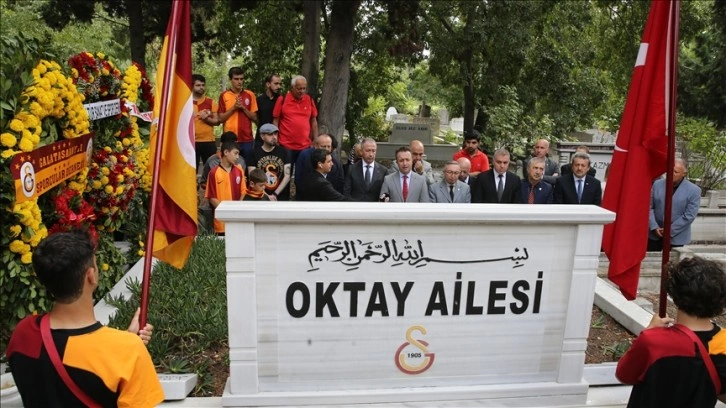 Metin Oktay, vefatının 31. yıl dönümünde kabri başında anıldı