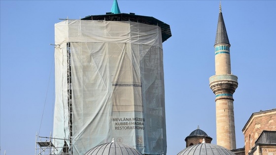 Mevlana Müzesi'nin turkuaz kubbesi '100 ton yük'ten kurtarıldı