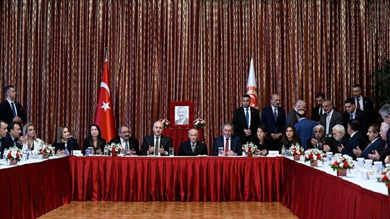 MHP Genel Başkanı Bahçeli'den Sırrı Süreyya Önder için DEM Parti'ye Meclis'te taziye