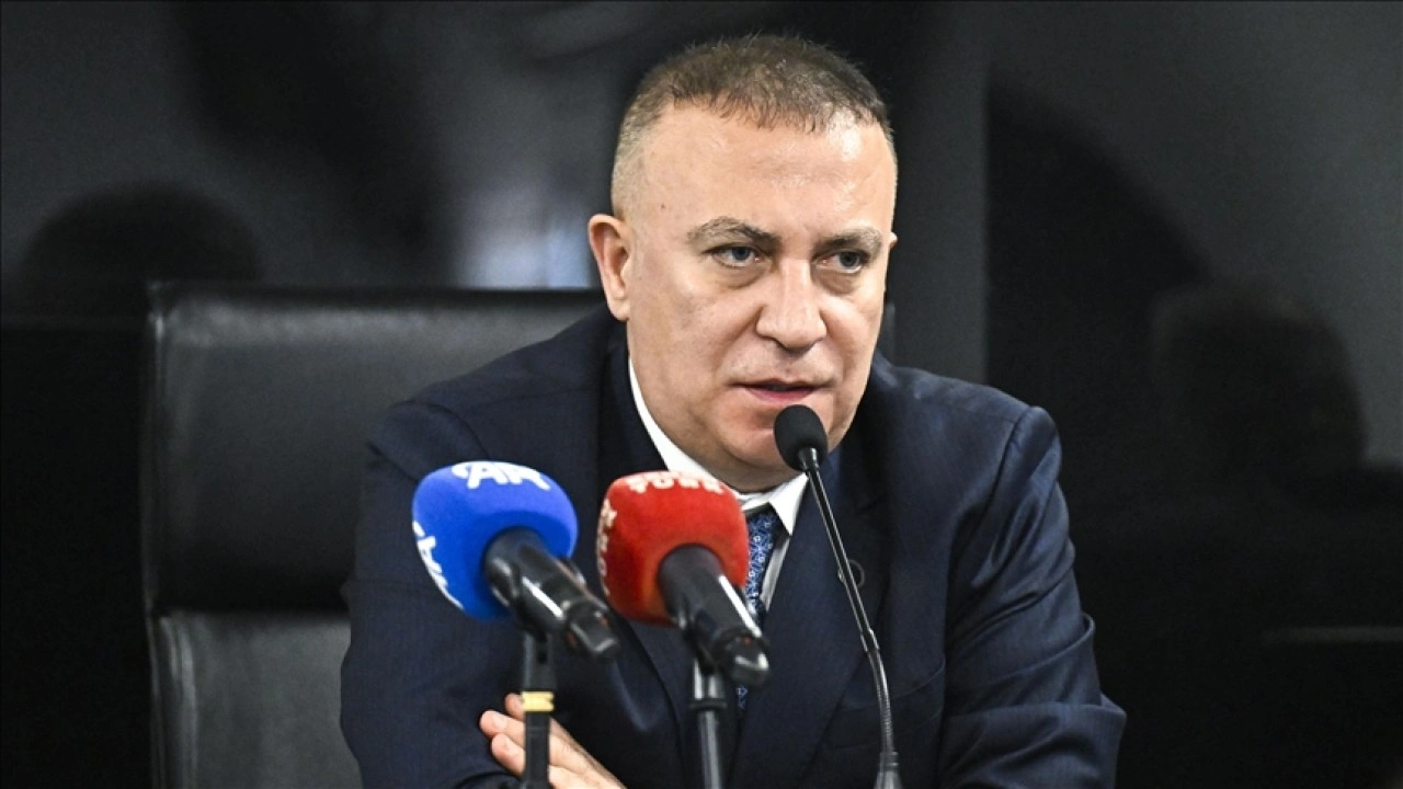 MHP'li Yönter partisinin Sultanbeyli ilçe başkanlığını ziyaret etti