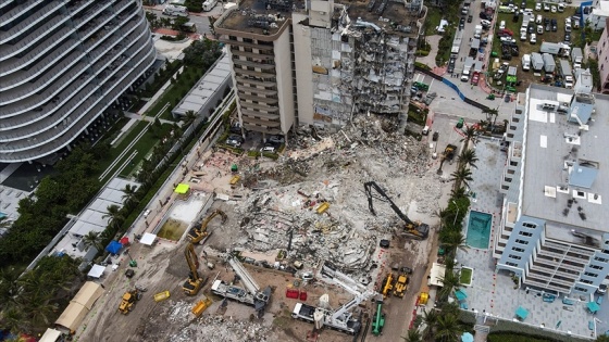 Miami'de çöken 13 katlı binanın enkazından çıkarılan ceset sayısı 64 oldu