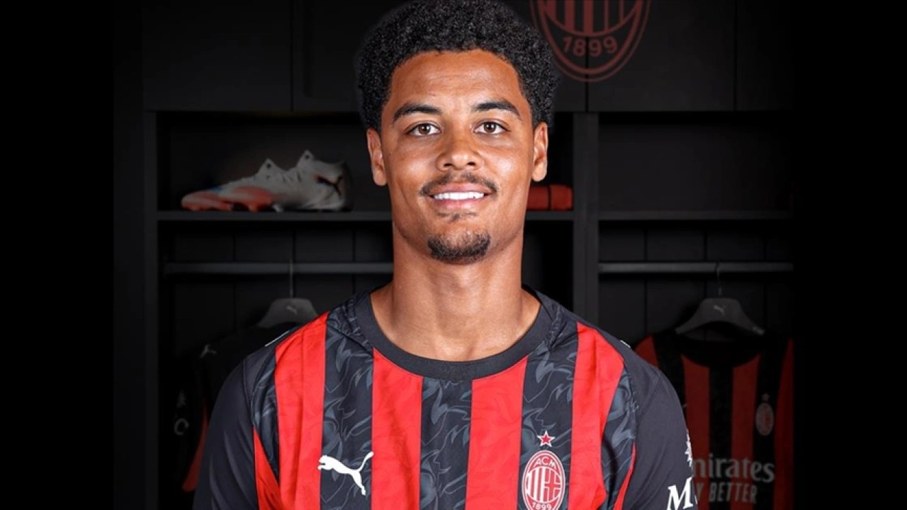 Milan, Genoa'dan Koni De Winter'i renklerine bağladı