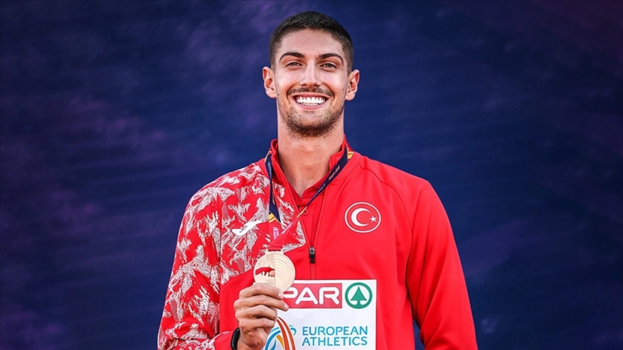 Milli atlet İsmail Nezir, Avrupa 23 Yaş Altı Atletizm Şampiyonası'nda ikinci oldu