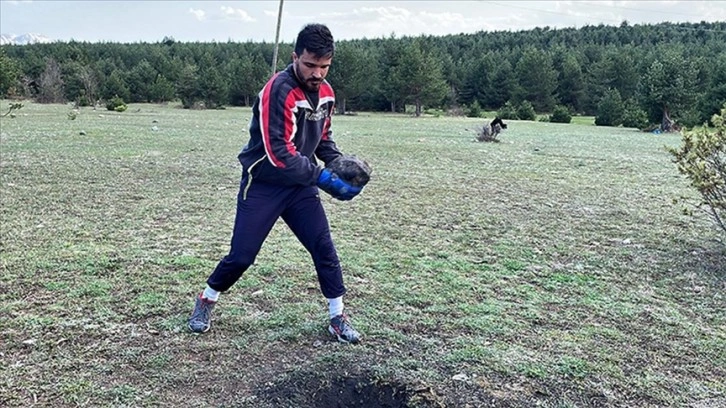 Milli boksör Adem Furkan Avcı, Avrupa Şampiyonası'nda altın madalya hedefliyor