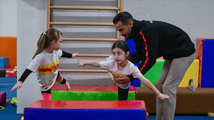 Milli cimnastikçi Ferhat Arıcan, çocukların gelişiminde cimnastiğin önemine dikkat çekti