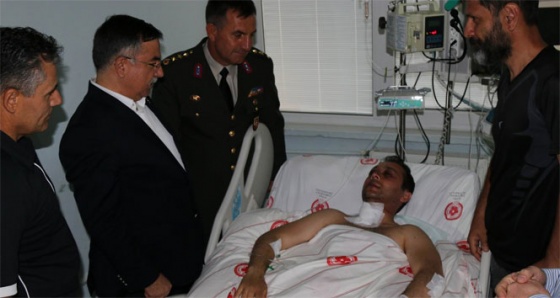 Milli Eğitim Bakanı Yılmaz, yaralı pilotu ziyaret etti