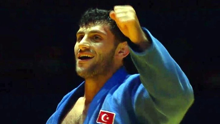 Milli judocu Vedat Albayrak Antalya Grand Slam Turnuvası'nda gümüş madalya kazandı