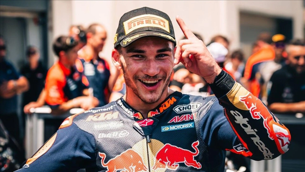 Milli motosikletçi Deniz Öncü, gelecek sezon için Elf Marc VDS Racing Takımı ile anlaştı