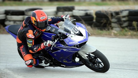 Milli motosikletçi Toprak Razgatlıoğlu, 2021'in ilk testini İspanya'da yaptı