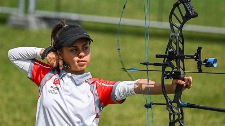 Milli okçu Hazal Burun, 21 yaş altında Avrupa şampiyonu oldu