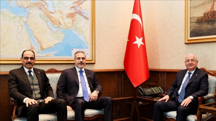 Milli Savunma Bakanı Güler, Dışişleri Bakanı Fidan ve MİT Başkanı Kalın ile görüştü