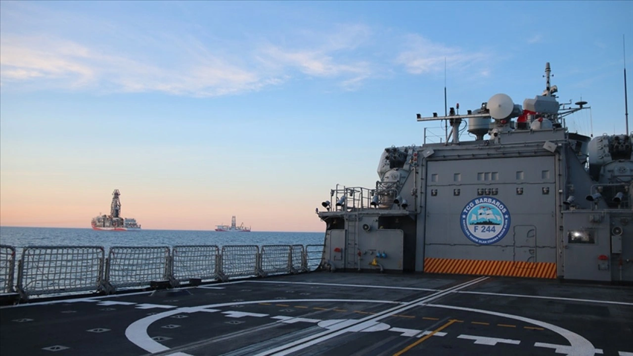 Milli Savunma Bakanlığından "TCG Barbaros" paylaşımı