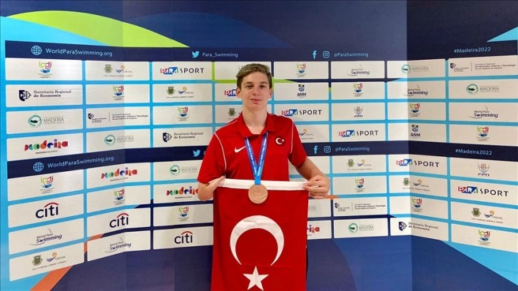 Milli sporcu Kutlu, Para Yüzme Dünya Şampiyonası'nda ikinci kez bronz madalya kazandı