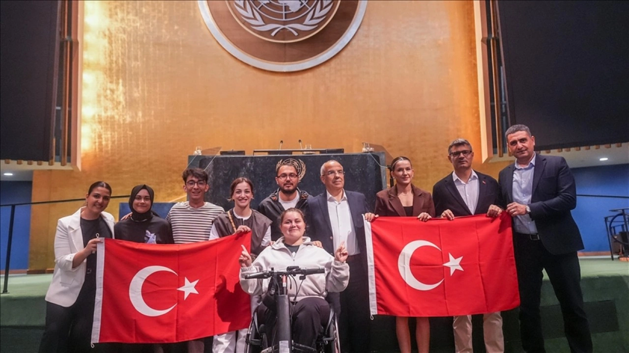 Milli sporcular BM Genel Merkezi'ni ziyaret etti