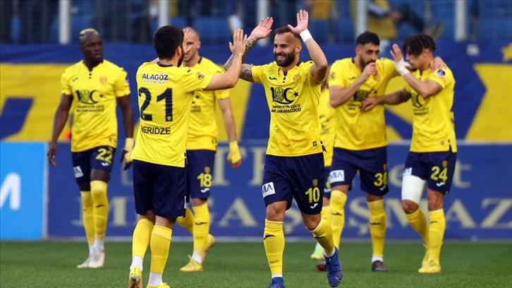 MKE Ankaragücü deplasmanda Kasımpaşa'yla karşılaşacak