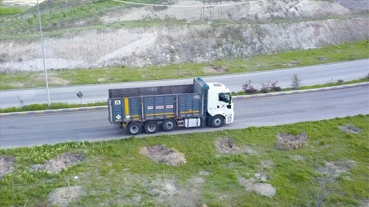 Mobil Atık Takip Sistemi ile 9 yılda 24 milyon ton tehlikeli atık güvenle taşındı