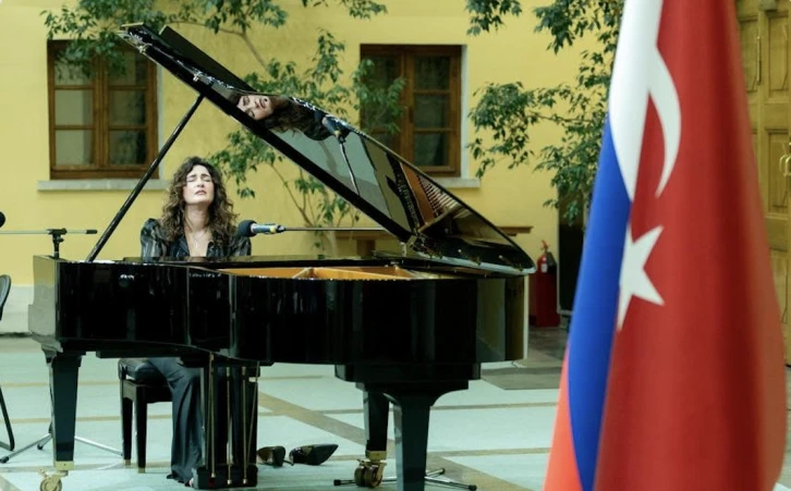 Moskova'nın dünyaca ünlü müzesinde Cumhuriyet konseri düzenlendi