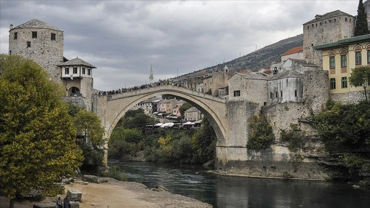 Mostar Köprüsü'nün yıkılışını 