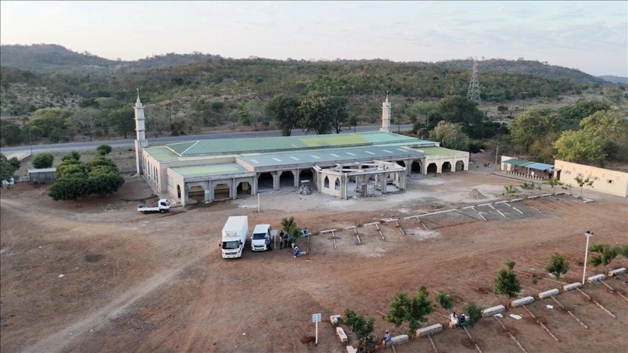 Mozambik'te yarım kalan cami, Türk iş insanının desteğiyle tamamlanacak