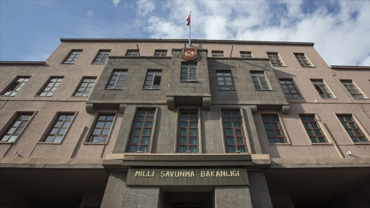 MSB'den PKK/YPG'lilerin Fransa Senatosunda ağırlanmasına tepki