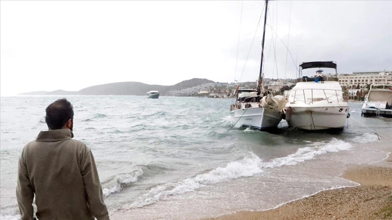 Muğla'da fırtına etkili oluyor