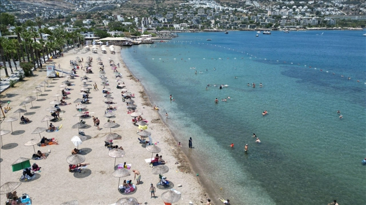 Muğla sahillerinde bayramın ikinci gününde de yoğunluk yaşandı