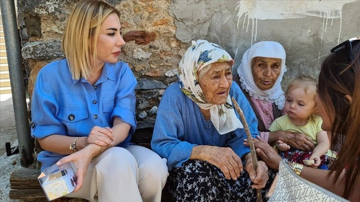 Muğla'da alzaymır hastalarına akıllı saat dağıtılıyor