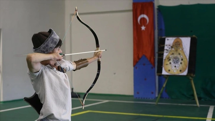 Muş'ta geleneksel okçulukta geleceğin