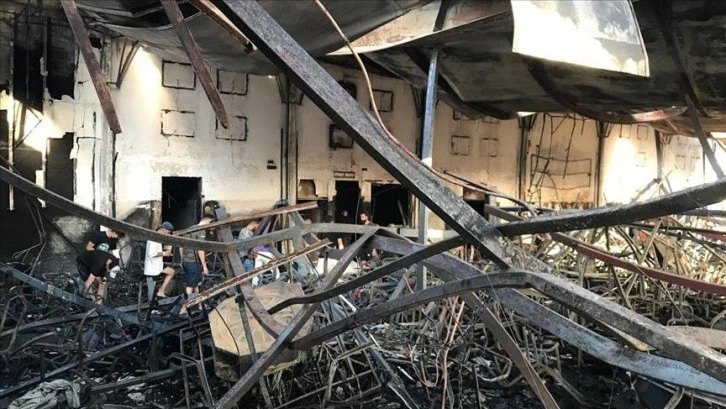 Musul’daki düğün salonu yangınında yaralananlardan 4 kişi tedavi için Türkiye’ye gönderildi