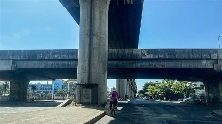 Myanmar 2 yıl aranın ardından turist vizesi verecek