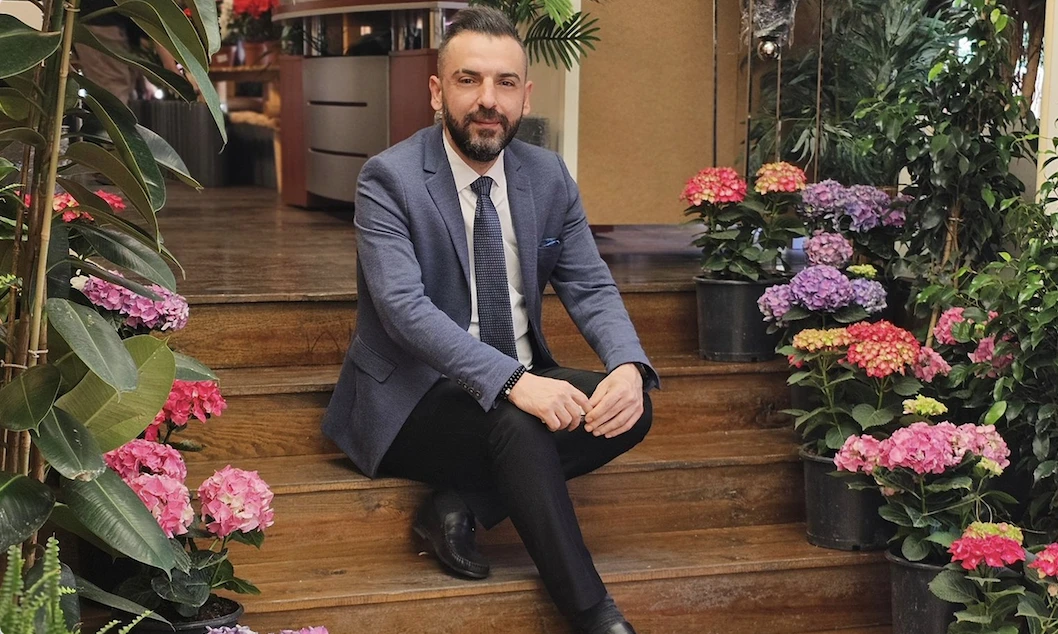 Kemal Ceyhan: Adana&rsquo;da sanat zor, imk&acirc;nsız değil! -Sel&ccedil;uk Aka, magazin d&uuml;nyasından yazdı-