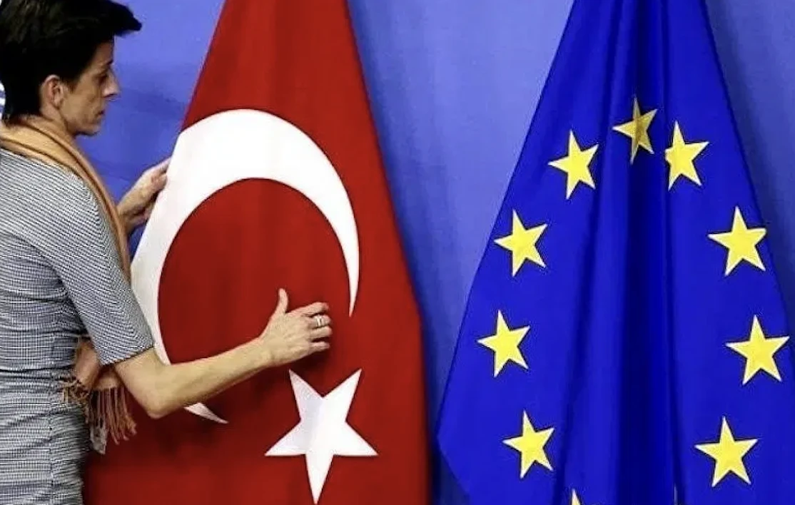 Avrupa&rsquo;nın T&uuml;rkiye&rsquo;ye d&ouml;n&uuml;ş&uuml;n&uuml;n nedenleri enerji, g&uuml;venlik ve asker&icirc; ger&ccedil;eklik -&Ouml;m&uuml;r &Ccedil;elikd&ouml;nmez yazdı-