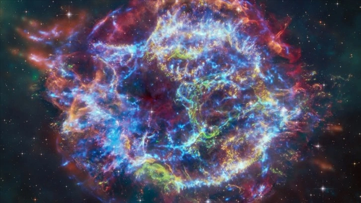NASA, teleskoplarıyla süpernova kalıntısındaki 