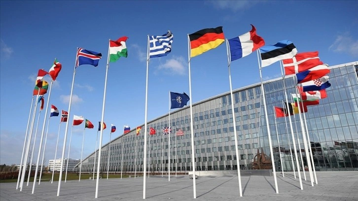 NATO'dan savunma harcamalarında yüzde 2'lik hedefin