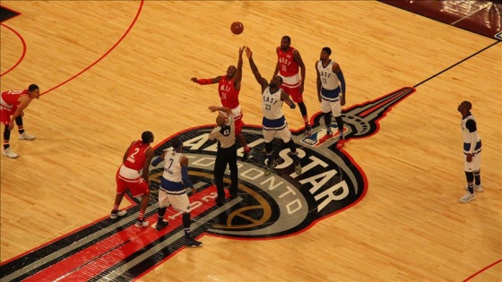 NBA All-Star'da ilk 5'ler açıklandı