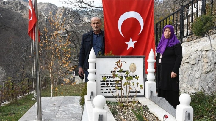 Necmettin öğretmenin ailesinin yüreği Ayşenur öğretmenin şehadetiyle bir kez daha sızladı