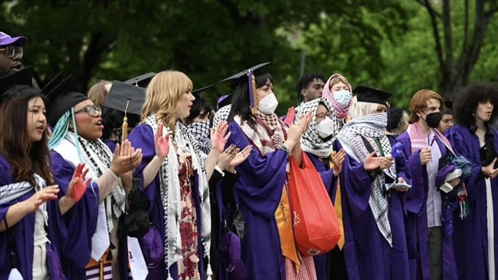 New York Üniversitesi mezuniyet töreninde Filistin'e destek protestosu