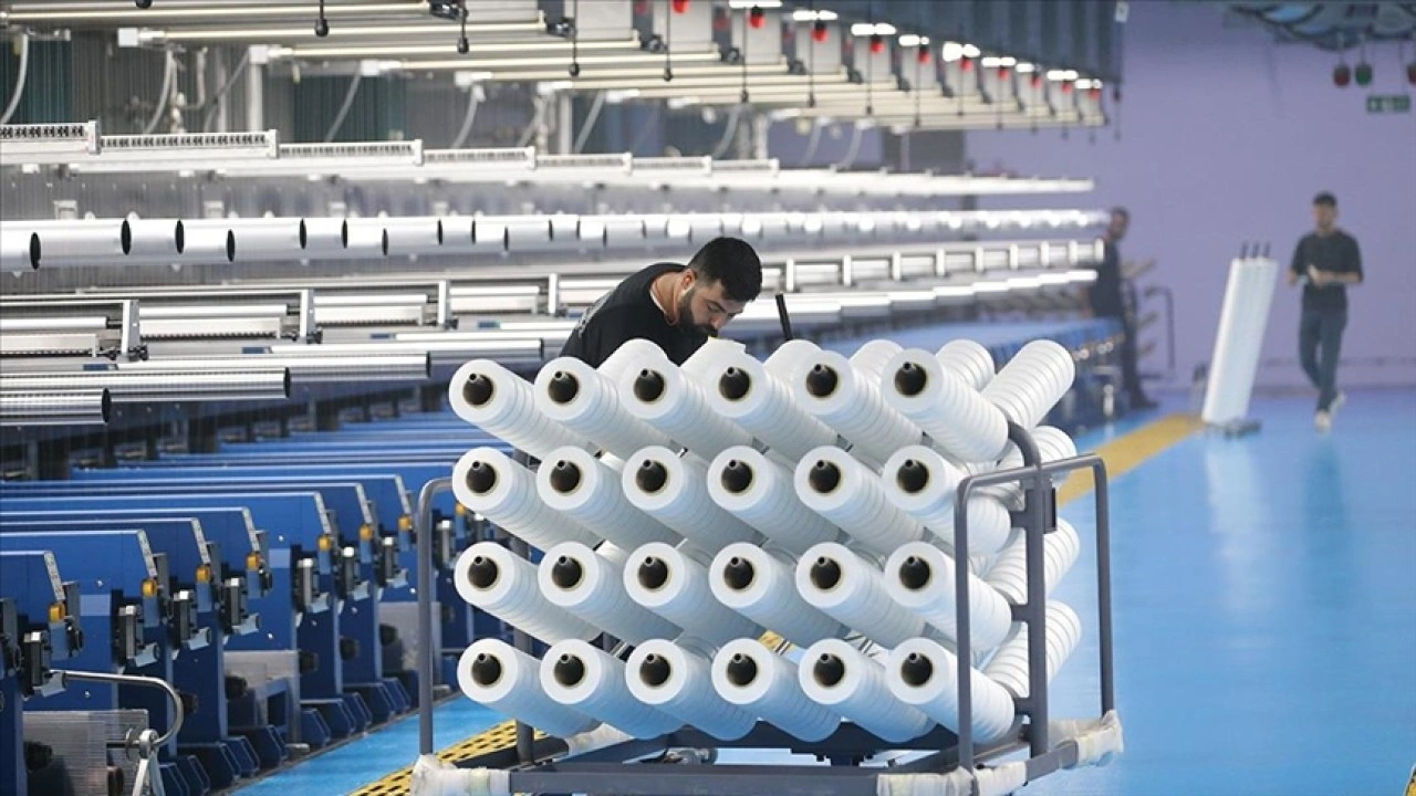 Niğde'de ilk fazı tamamlanan tesiste yıllık 7 bin ton likra üretiliyor