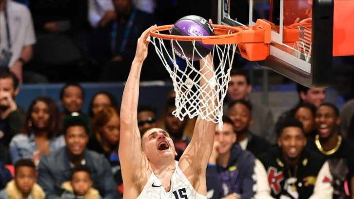 Nikola Jokic, NBA'de üçüncü kez en değerli oyuncu seçildi